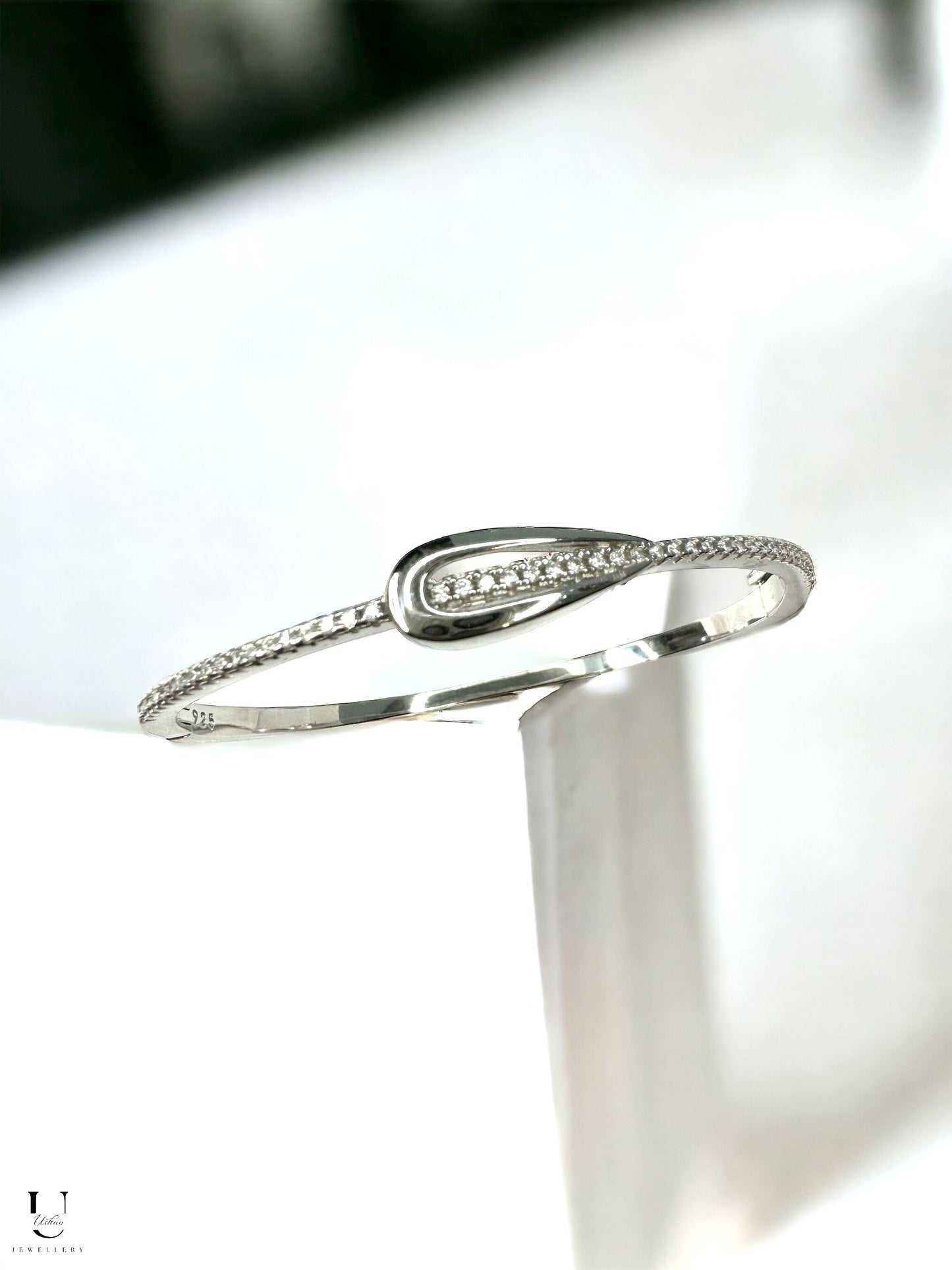 Cluster Stone Bracelet