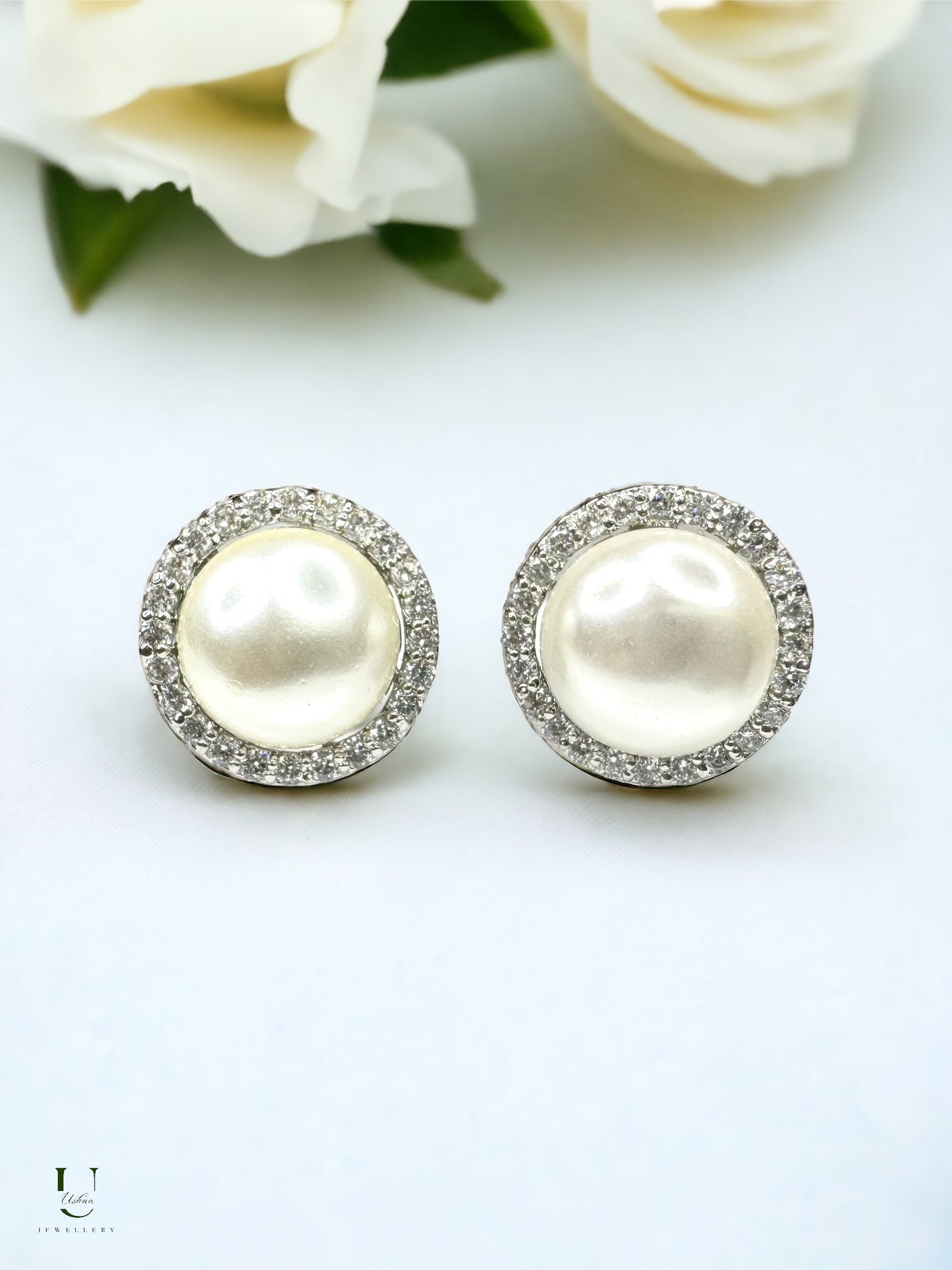 Pearl Zirconia Stud