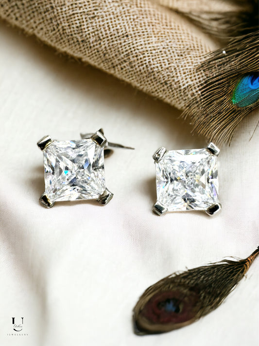 Solitaire Zirconia Stud