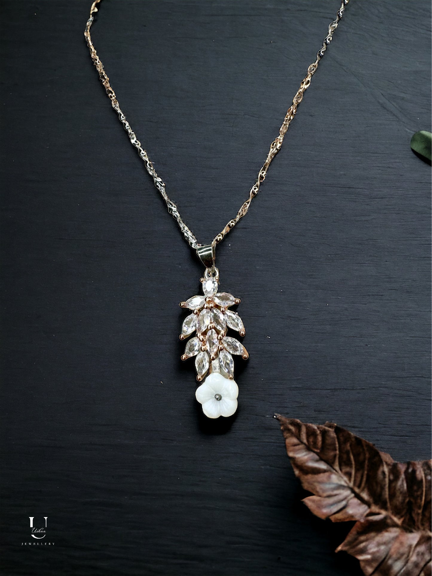 MOP Leaf Pendant chain